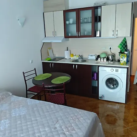 Apartment Close To The Sea *