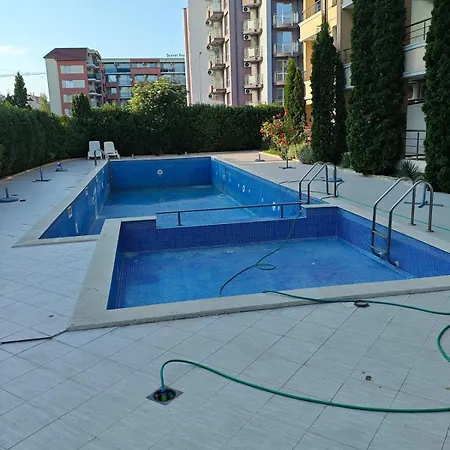 Close To The Sea Apartment